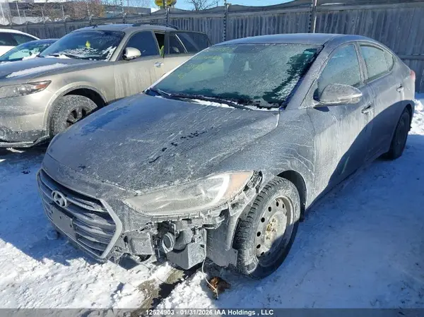 KMHD84LF5JU584824 2018 HYUNDAI ELANTRA - Image 2