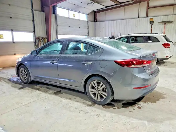 KMHD84LF5JU600651 2018 HYUNDAI ELANTRA - Image 2