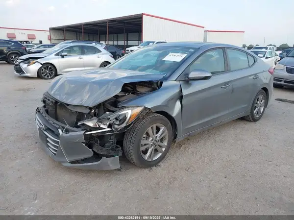 KMHD84LF5JU608314 2018 HYUNDAI ELANTRA - Image 2