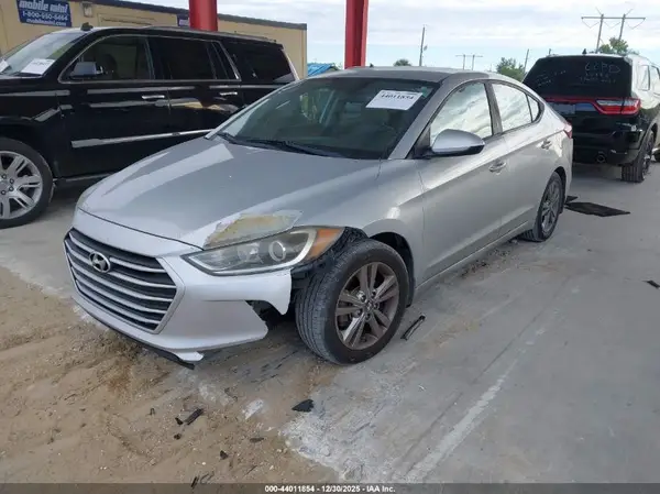 KMHD84LF5JU610547 2018 HYUNDAI ELANTRA - Image 2