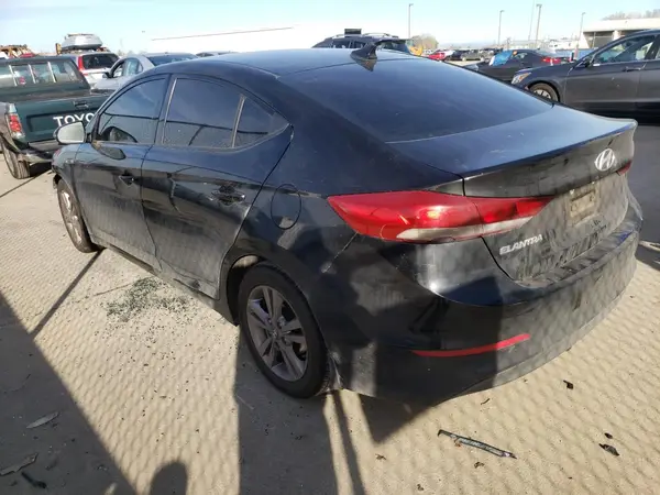KMHD84LF5JU612783 2018 HYUNDAI ELANTRA - Image 2