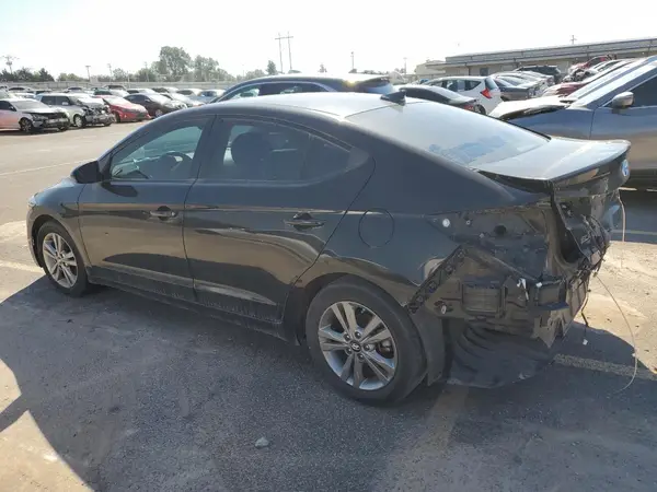 KMHD84LF5JU613772 2018 HYUNDAI ELANTRA - Image 2