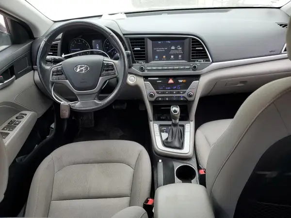 KMHD84LF5JU613772 2018 HYUNDAI ELANTRA - Image 8