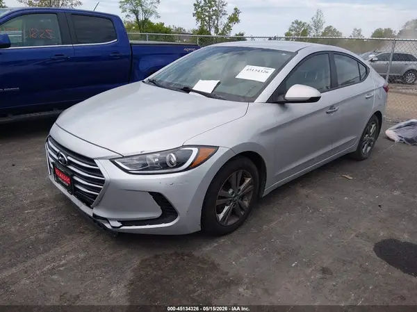 KMHD84LF5JU620771 2018 HYUNDAI ELANTRA - Image 2