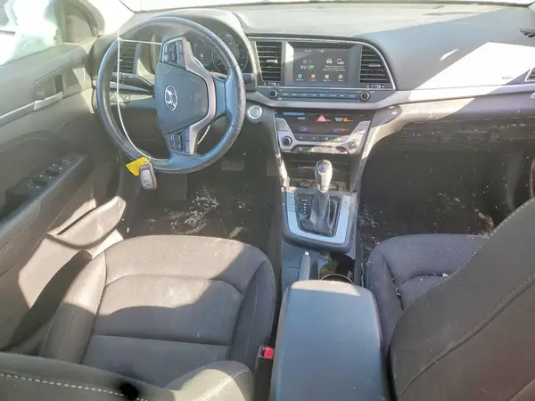 KMHD84LF5JU625677 2018 HYUNDAI ELANTRA - Image 8