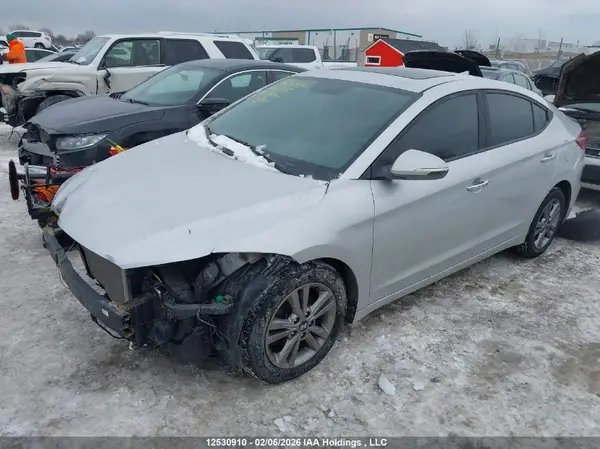 KMHD84LF5JU641135 2018 HYUNDAI ELANTRA - Image 2