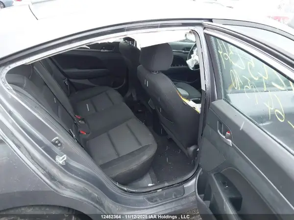 KMHD84LF5JU641510 2018 HYUNDAI ELANTRA - Image 8