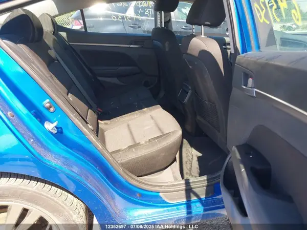 KMHD84LF5JU643130 2018 HYUNDAI ELANTRA - Image 8
