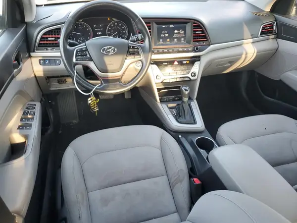 KMHD84LF5JU656945 2018 HYUNDAI ELANTRA - Image 8