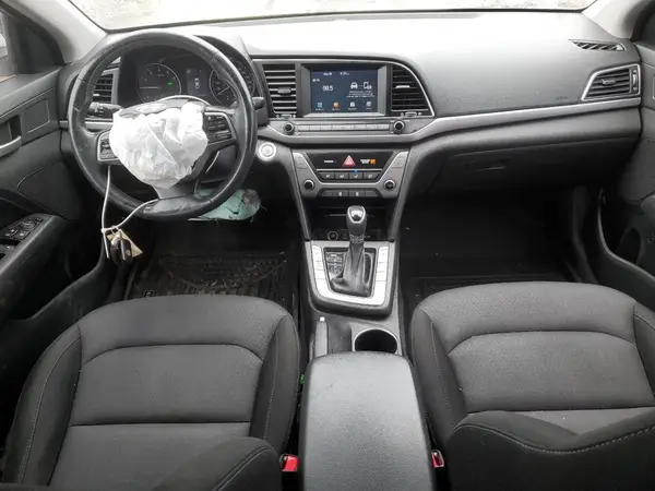 KMHD84LF5JU657612 2018 HYUNDAI ELANTRA - Image 8