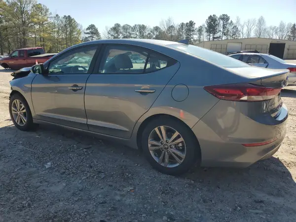 KMHD84LF5JU657917 2018 HYUNDAI ELANTRA - Image 2