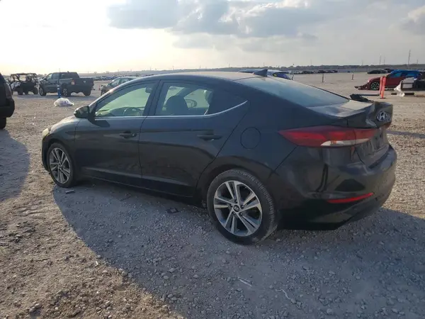 KMHD84LF5JU665953 2018 HYUNDAI ELANTRA - Image 2