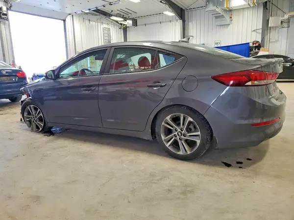 KMHD84LF5JU689315 2018 HYUNDAI ELANTRA - Image 2