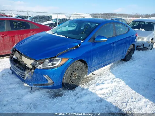 KMHD84LF5JU690285 2018 HYUNDAI ELANTRA - Image 2