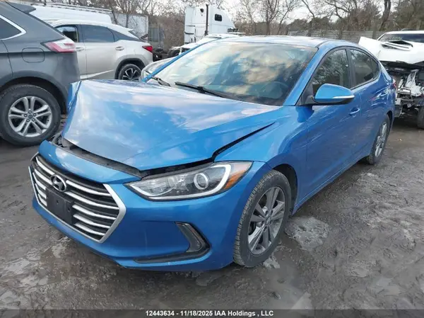 KMHD84LF5JU692814 2018 HYUNDAI ELANTRA - Image 2