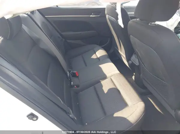 KMHD84LF5JU695034 2018 HYUNDAI ELANTRA - Image 8
