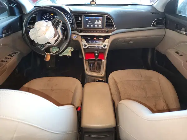 KMHD84LF5JU697575 2018 HYUNDAI ELANTRA - Image 8