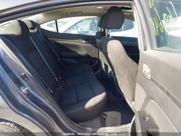 KMHD84LF5JU699648 2018 HYUNDAI ELANTRA - Image 8