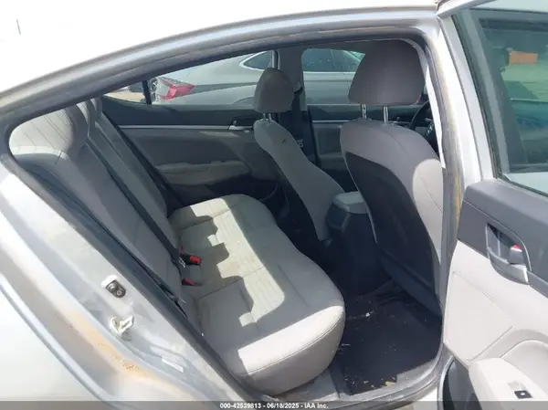 KMHD84LF5KU738904 2019 HYUNDAI ELANTRA - Image 8