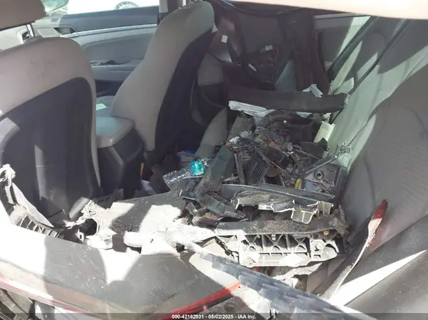 KMHD84LF5KU741477 2019 HYUNDAI ELANTRA - Image 8