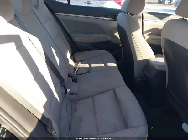 KMHD84LF5KU746002 2019 HYUNDAI ELANTRA - Image 8
