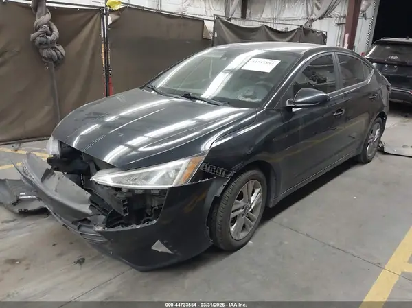 KMHD84LF5KU746016 2019 HYUNDAI ELANTRA - Image 2