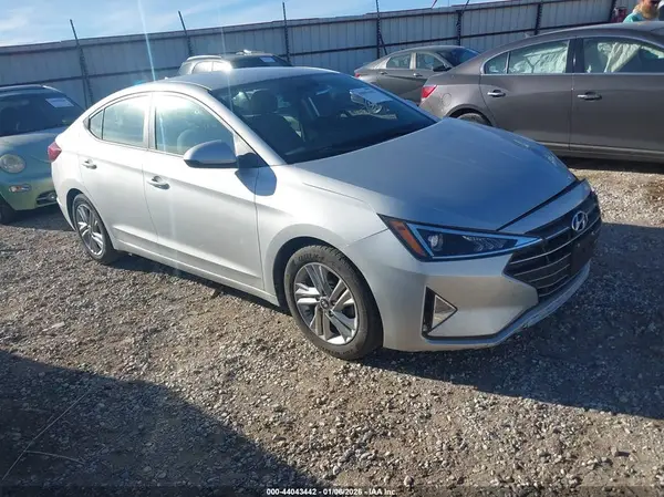 KMHD84LF5KU754990 2019 HYUNDAI ELANTRA - Image 1