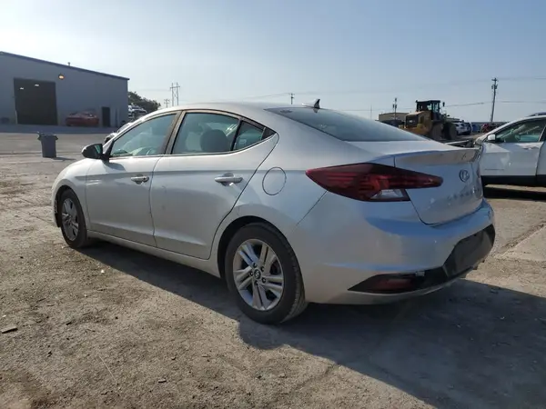 KMHD84LF5KU755055 2019 HYUNDAI ELANTRA - Image 2