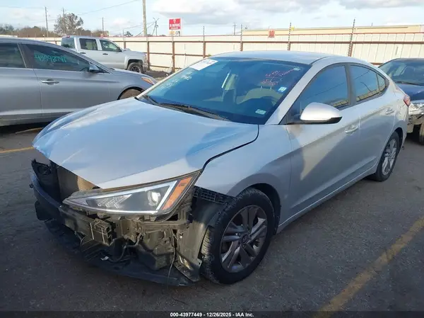 KMHD84LF5KU765942 2019 HYUNDAI ELANTRA - Image 2