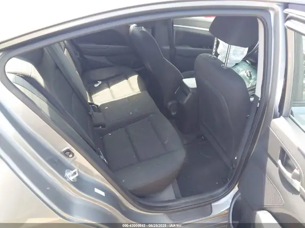 KMHD84LF5KU784569 2019 HYUNDAI ELANTRA - Image 8