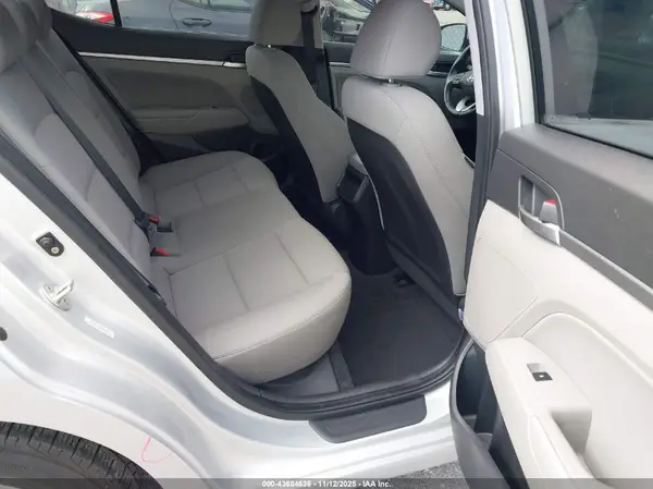 KMHD84LF5KU800821 2019 HYUNDAI ELANTRA - Image 8