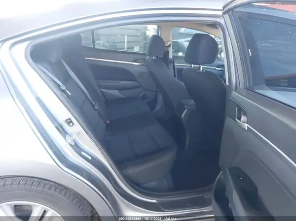 KMHD84LF5KU844866 2019 HYUNDAI ELANTRA - Image 8