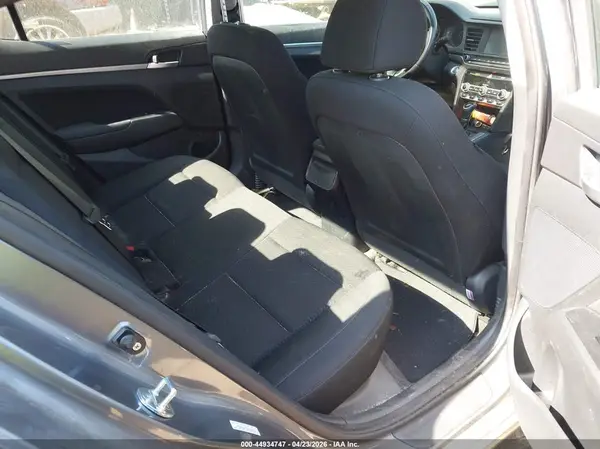 KMHD84LF5KU852594 2019 HYUNDAI ELANTRA - Image 8