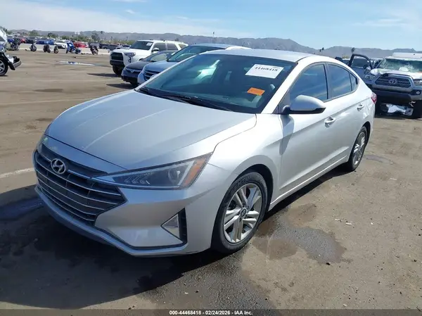 KMHD84LF5KU887863 2019 HYUNDAI ELANTRA - Image 2