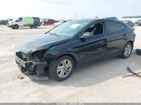 KMHD84LF5LU028547 2020 HYUNDAI ELANTRA - Image 2
