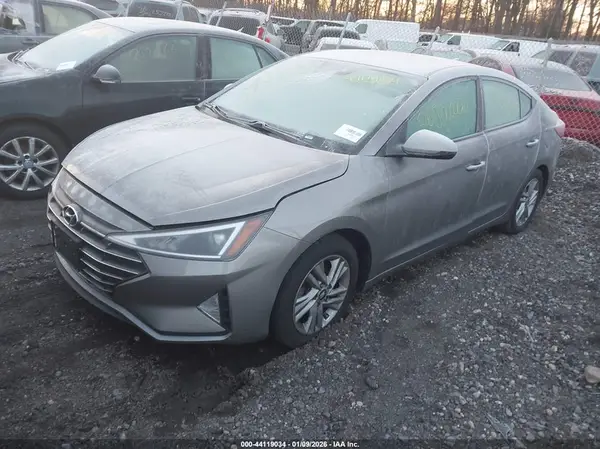 KMHD84LF5LU074606 2020 HYUNDAI ELANTRA - Image 2