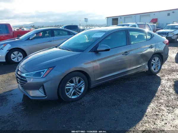 KMHD84LF5LU896161 2020 HYUNDAI ELANTRA - Image 2