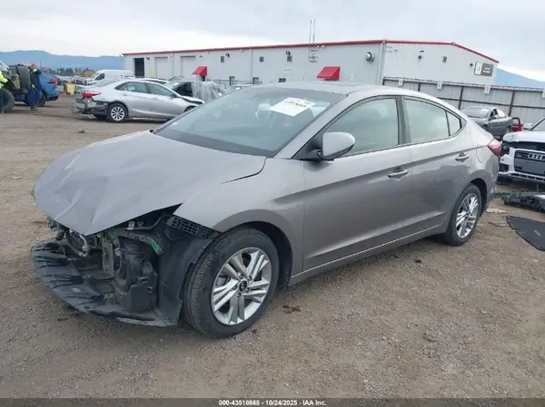 KMHD84LF5LU903562 2020 HYUNDAI ELANTRA - Image 2