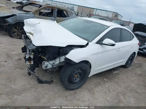 KMHD84LF5LU994381 2020 HYUNDAI ELANTRA - Image 2