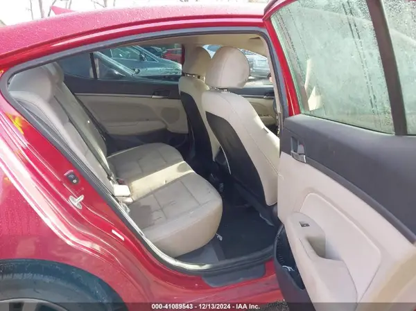 KMHD84LF6HU064755 2017 HYUNDAI ELANTRA - Image 8