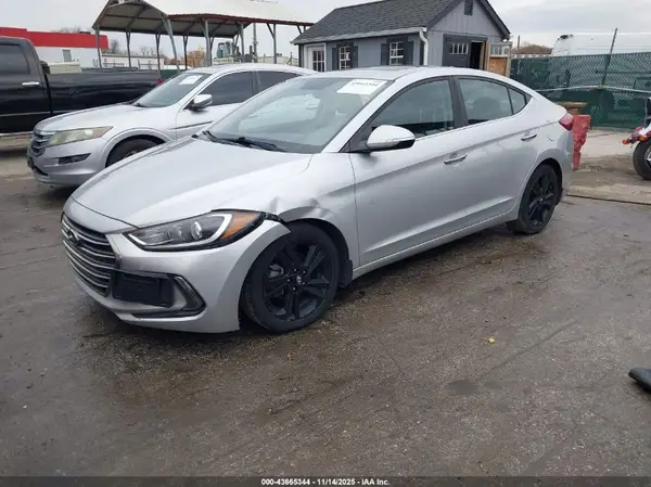 KMHD84LF6HU065470 2017 HYUNDAI ELANTRA - Image 2