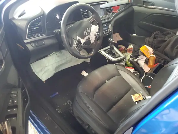 KMHD84LF6HU101707 2017 HYUNDAI ELANTRA - Image 8