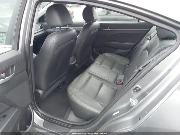 KMHD84LF6HU104932 2017 HYUNDAI ELANTRA - Image 8