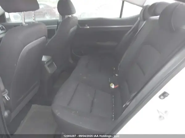 KMHD84LF6HU114764 2017 HYUNDAI ELANTRA - Image 8