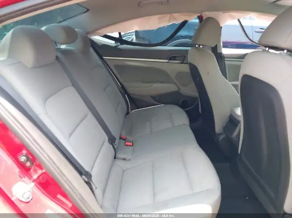 KMHD84LF6HU137901 2017 HYUNDAI ELANTRA - Image 8