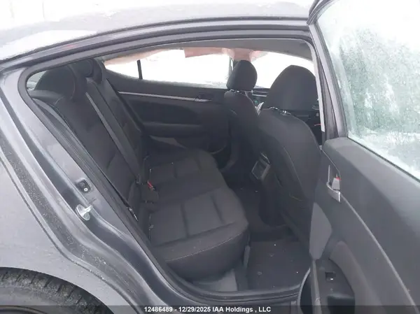 KMHD84LF6HU140832 2017 HYUNDAI ELANTRA - Image 8