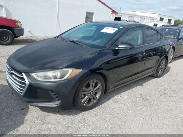 KMHD84LF6HU153693 2017 HYUNDAI ELANTRA - Image 2