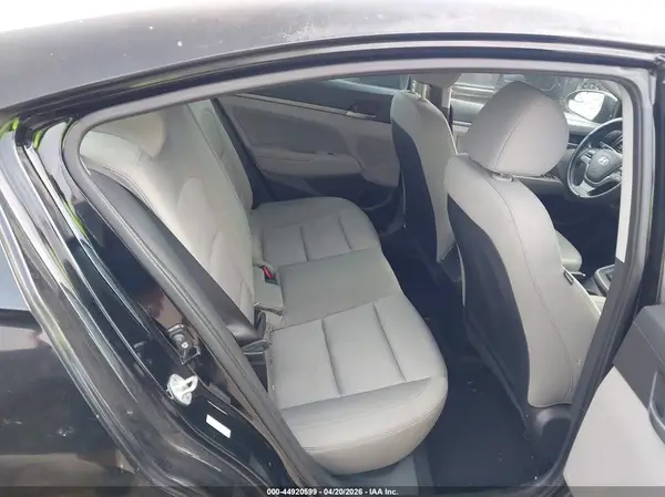 KMHD84LF6HU153693 2017 HYUNDAI ELANTRA - Image 8