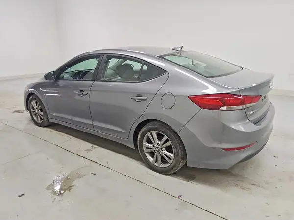 KMHD84LF6HU154441 2017 HYUNDAI ELANTRA - Image 2