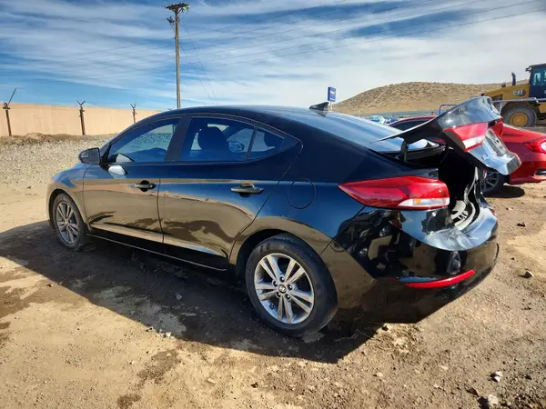 KMHD84LF6HU156576 2017 HYUNDAI ELANTRA - Image 2
